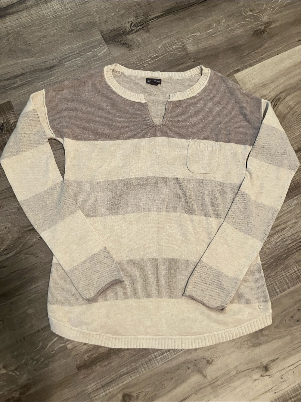 Eddie Bauer Women's leisurely preppy autumn Cream Knit Pullover Sweater